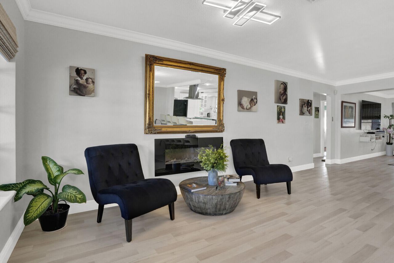 733 SE 10th Avenue, Deerfield Beach, FL 33441 Photo