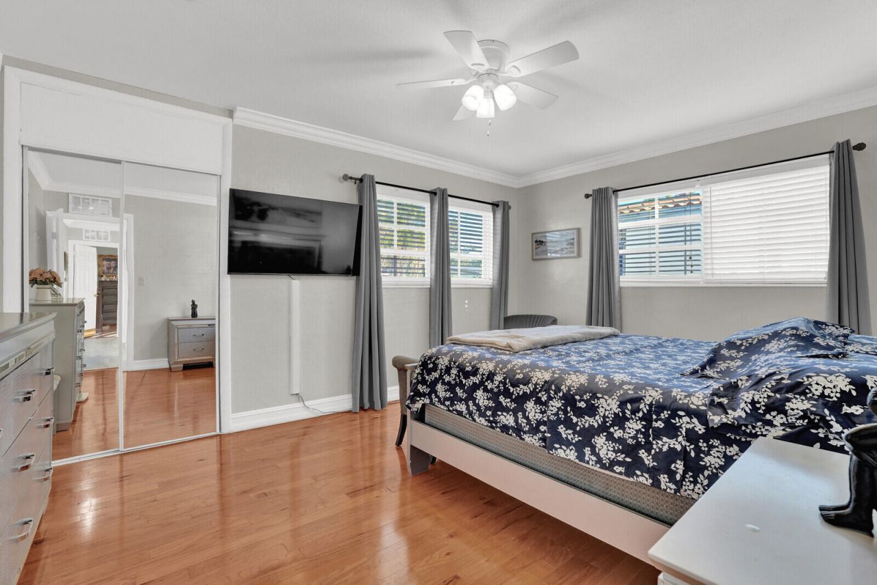 733 SE 10th Avenue, Deerfield Beach, FL 33441 Photo