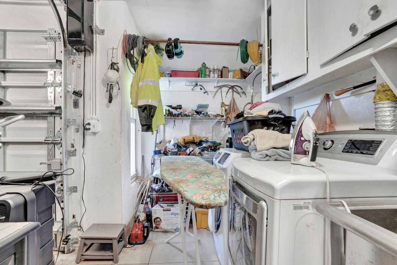 733 SE 10th Avenue, Deerfield Beach, FL 33441 Photo