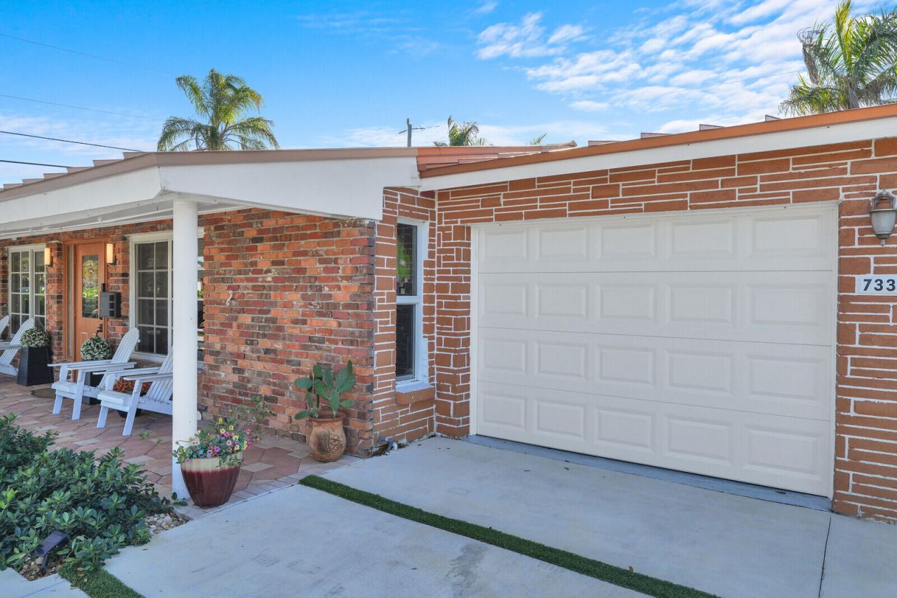 733 SE 10th Avenue, Deerfield Beach, FL 33441 Photo