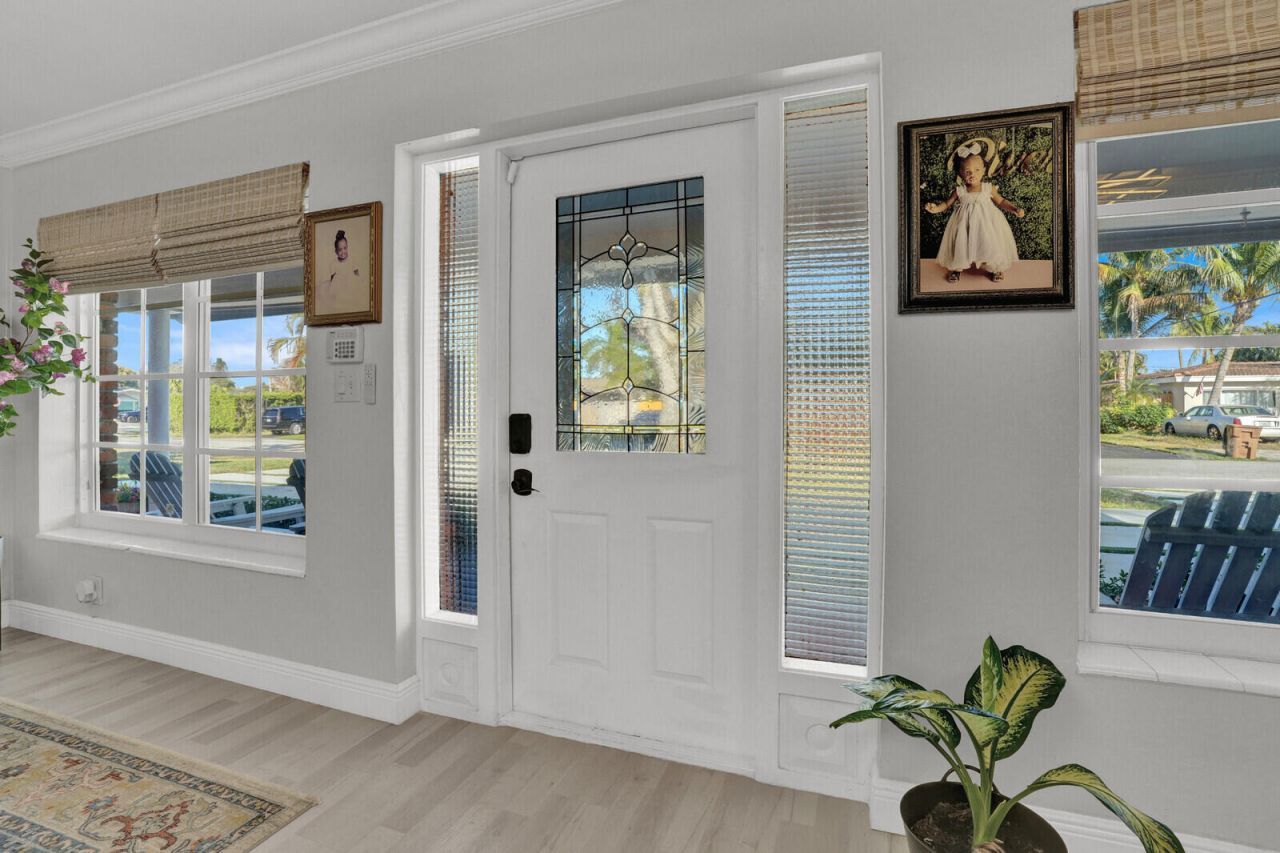 733 SE 10th Avenue, Deerfield Beach, FL 33441 Photo