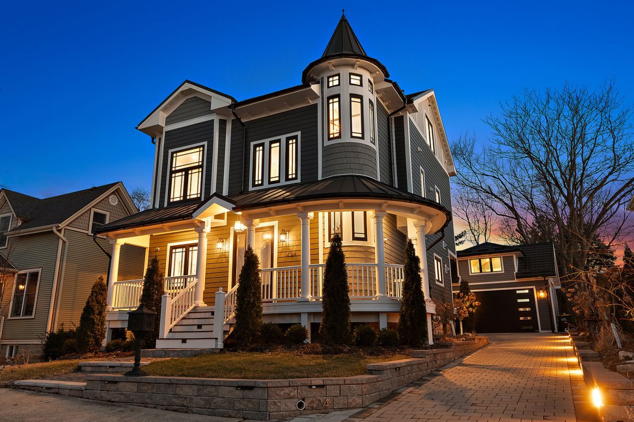 424 E Maple Avenue, La Grange, IL 60525 Main Photo