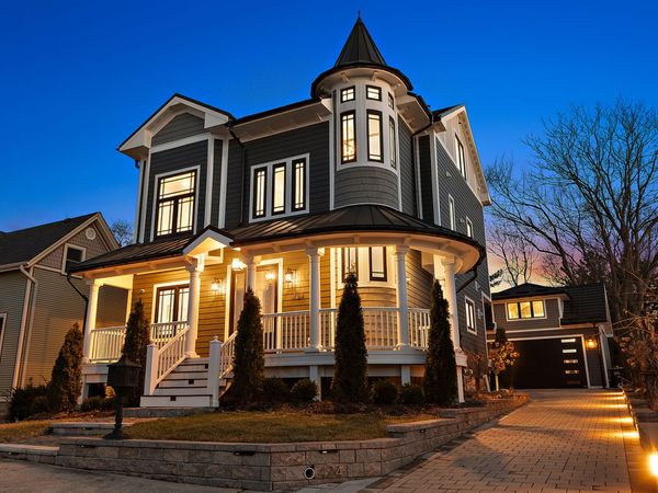 424 E Maple Avenue, La Grange, IL 60525