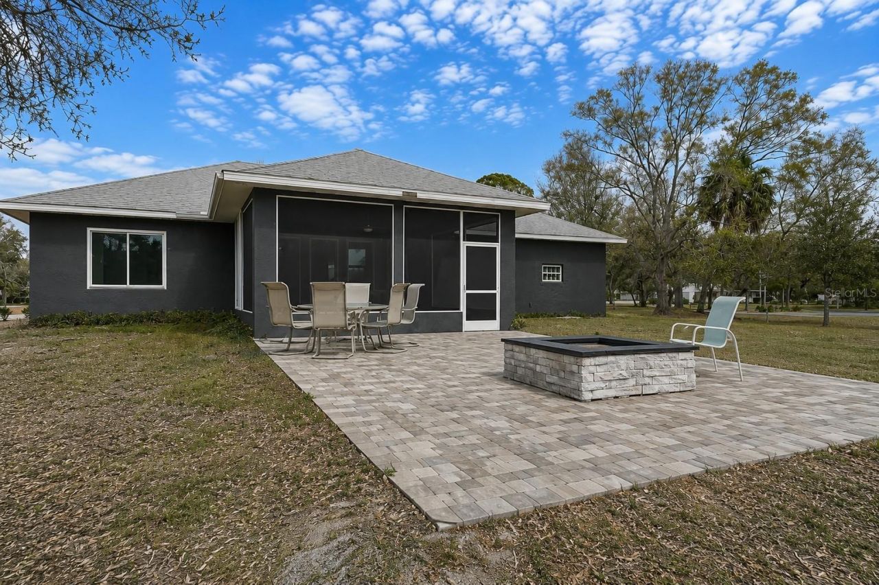 4712 34th Avenue E, Bradenton, FL 34208 Photo