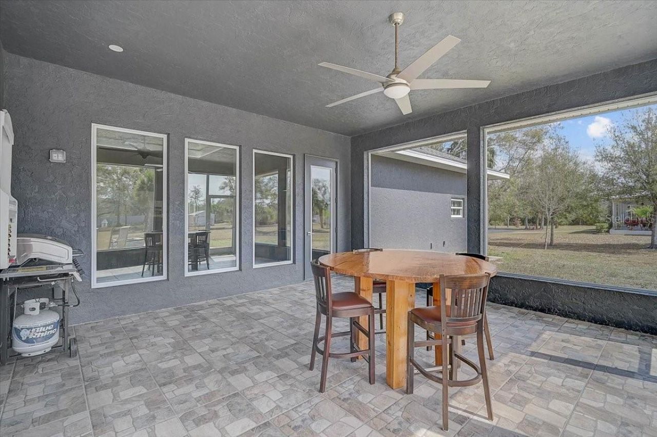 4712 34th Avenue E, Bradenton, FL 34208 Photo