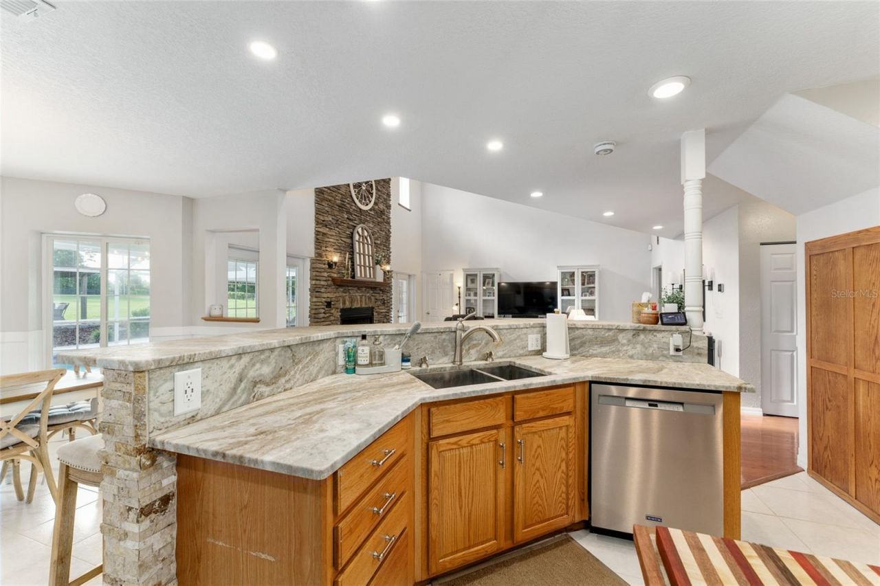 9095 SW 9th Terrace, Ocala, FL 34476 Photo