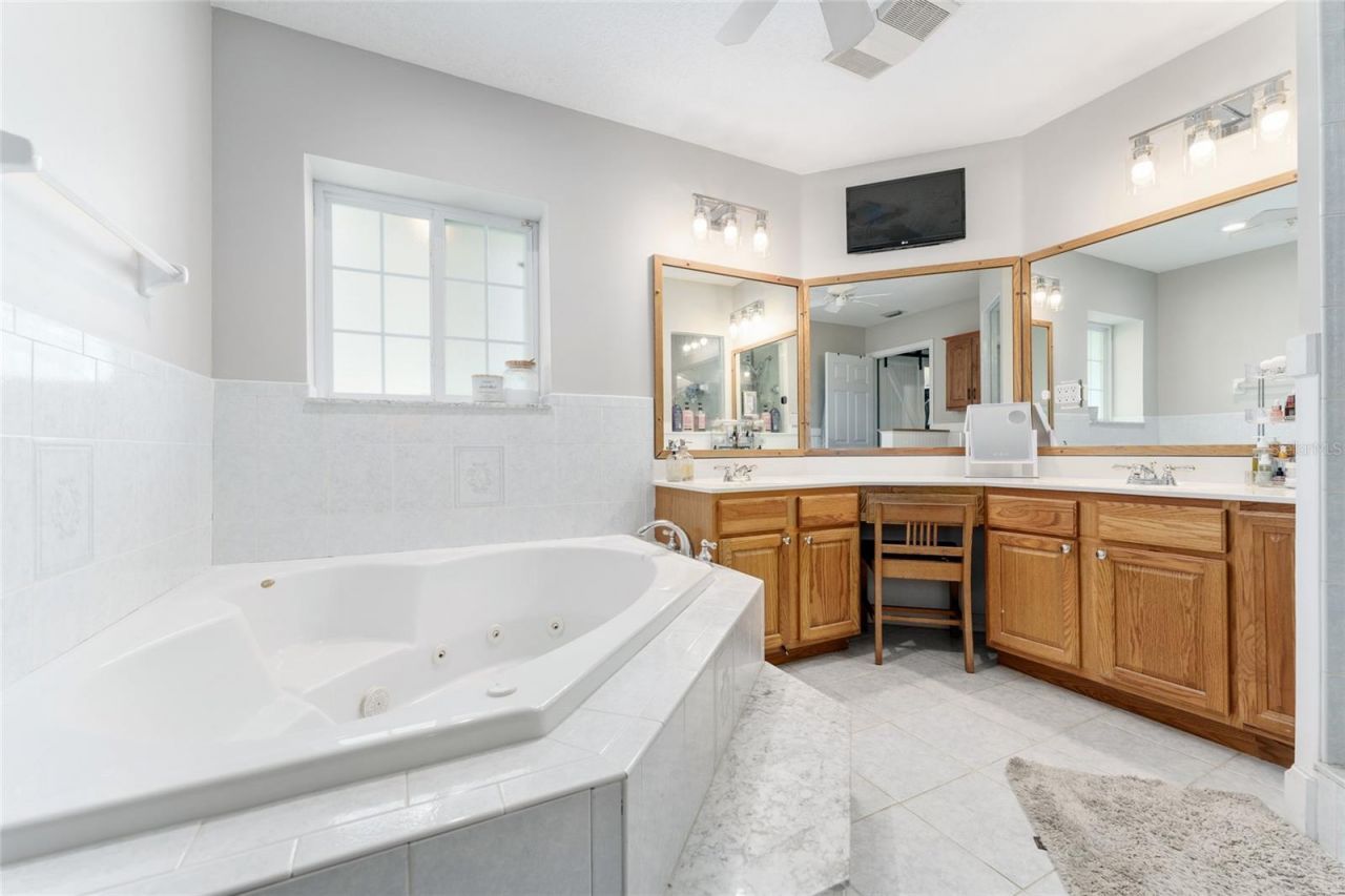 9095 SW 9th Terrace, Ocala, FL 34476 Photo