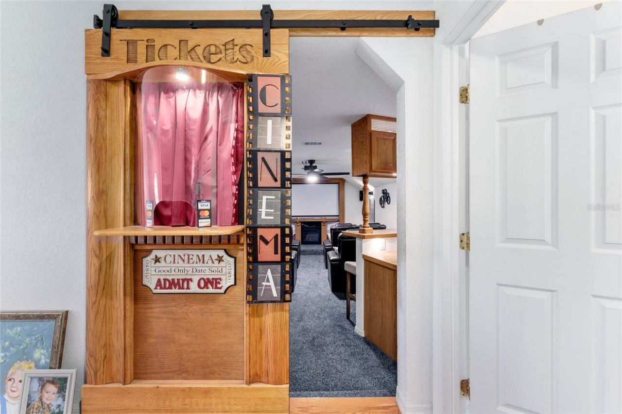 9095 SW 9th Terrace, Ocala, FL 34476 Photo