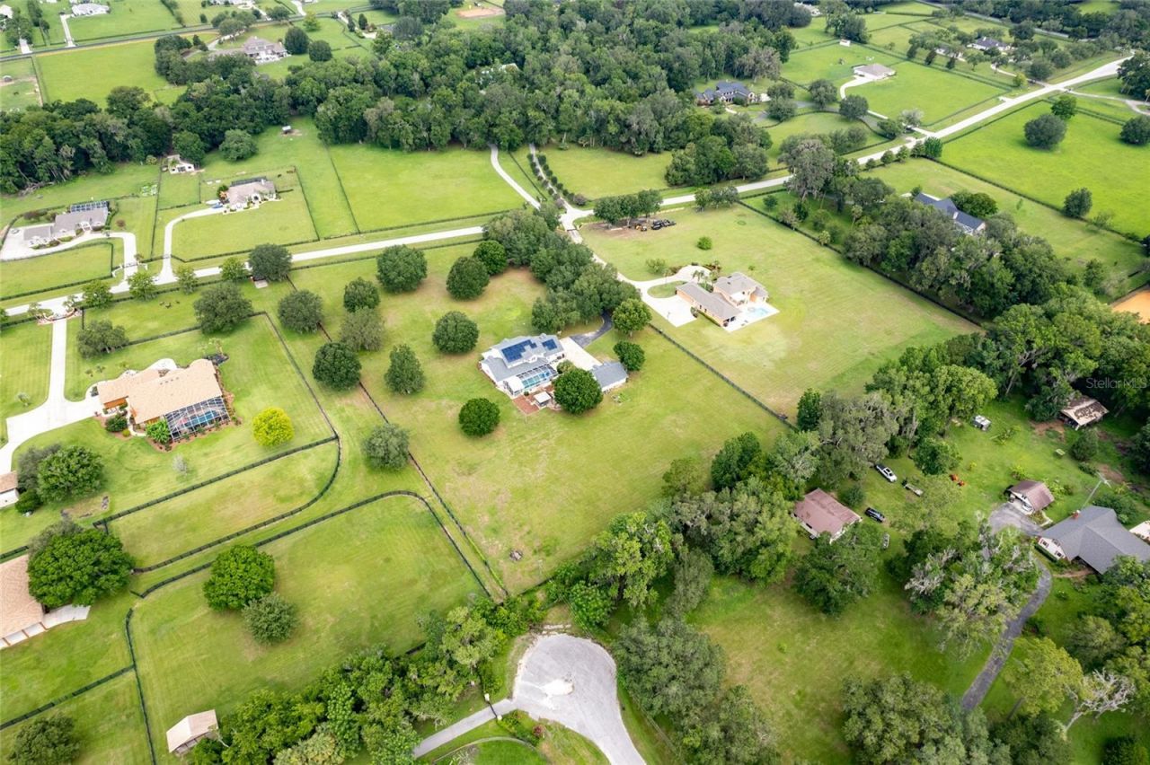 9095 SW 9th Terrace, Ocala, FL 34476 Photo