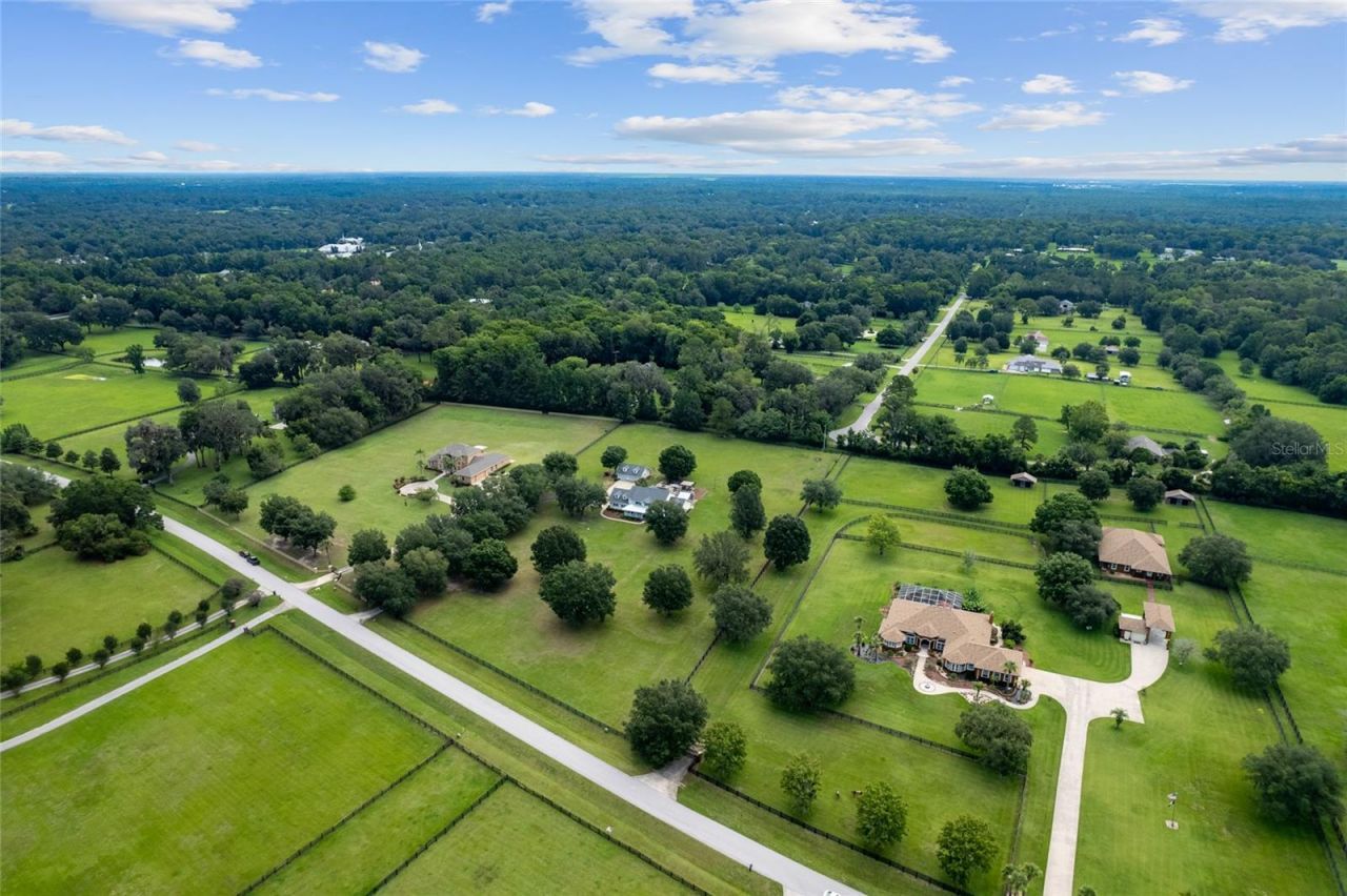 9095 SW 9th Terrace, Ocala, FL 34476 Photo