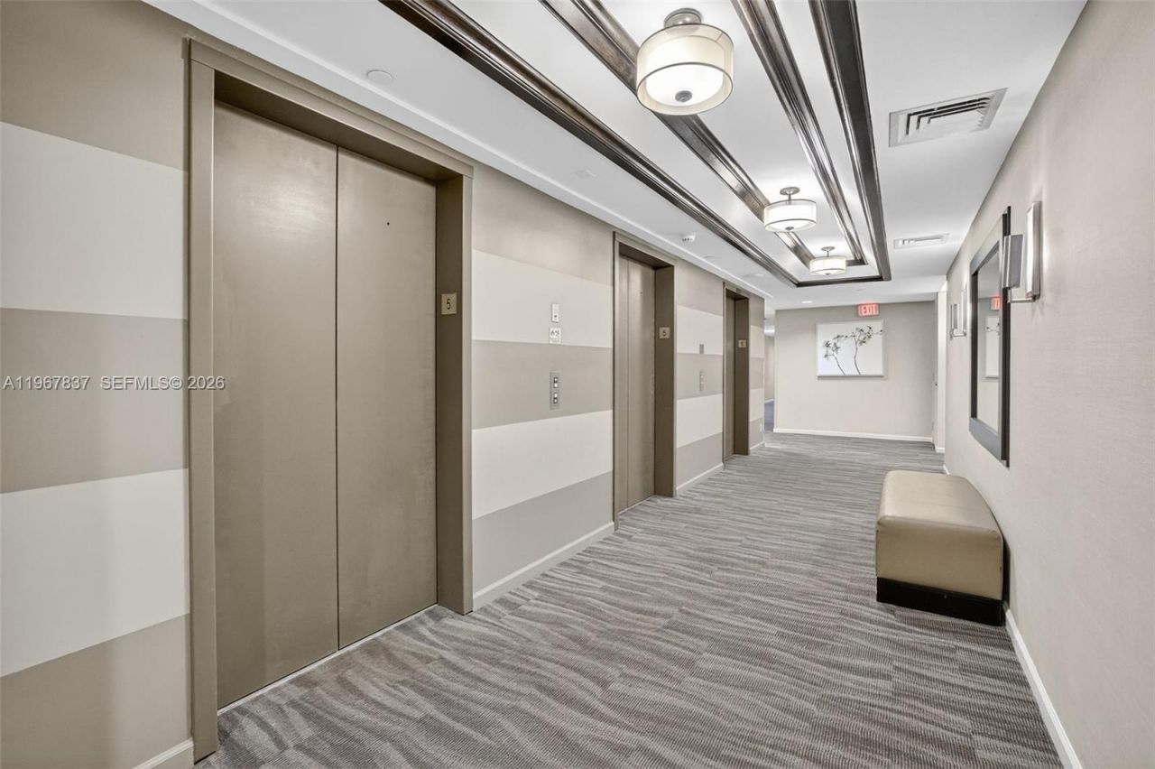 3610 Yacht Club Dr , Unit 701, Aventura, FL 33180 Photo