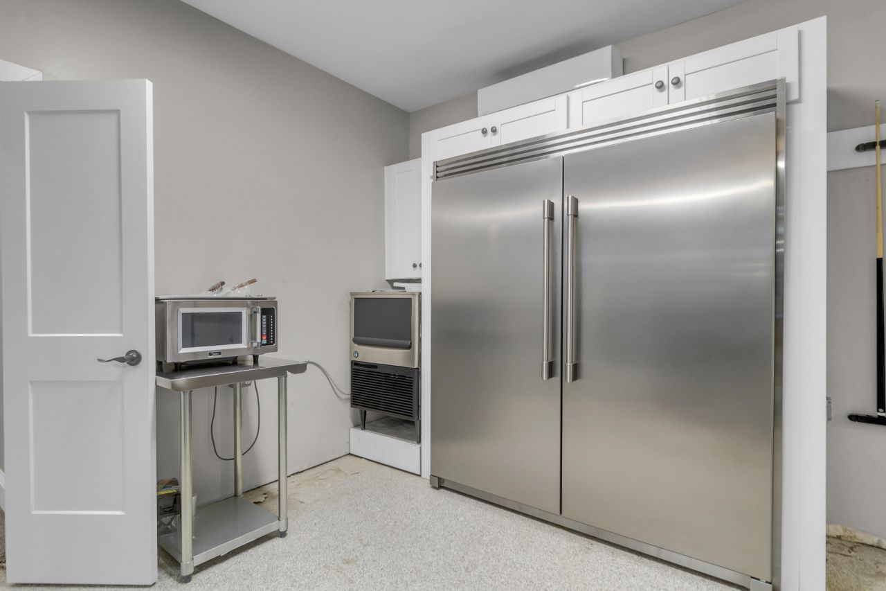 4779 Holbird Drive Photo 46