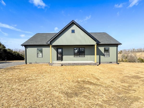 517 Pleasant Hill Rd, Lafayette, TN 37083