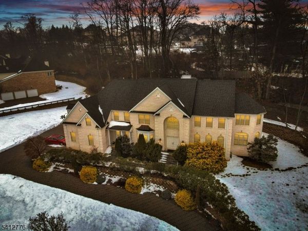 34 Kanouse Ln, Montville, NJ 07045