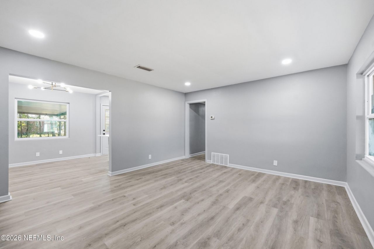 6124 Woodside Drive, Jacksonville, FL 32210 Photo