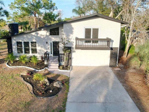 5667 CREEKWOOD DRIVE, SARASOTA, FL 34233