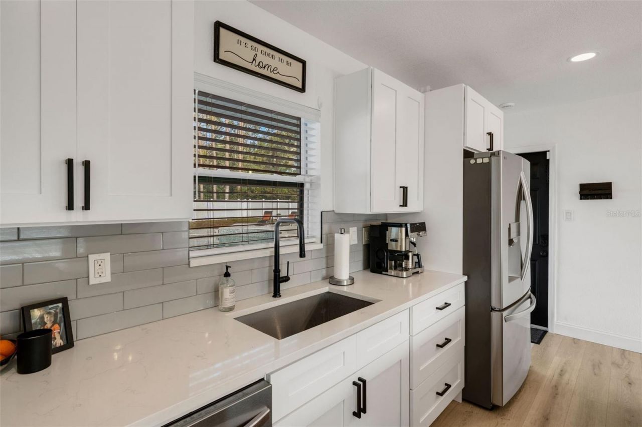 10016 Ridge Rd, Seminole, FL 33772 Photo