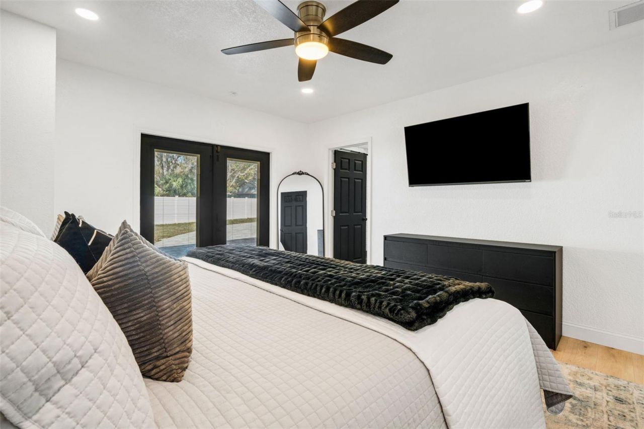 10016 Ridge Rd, Seminole, FL 33772 Photo