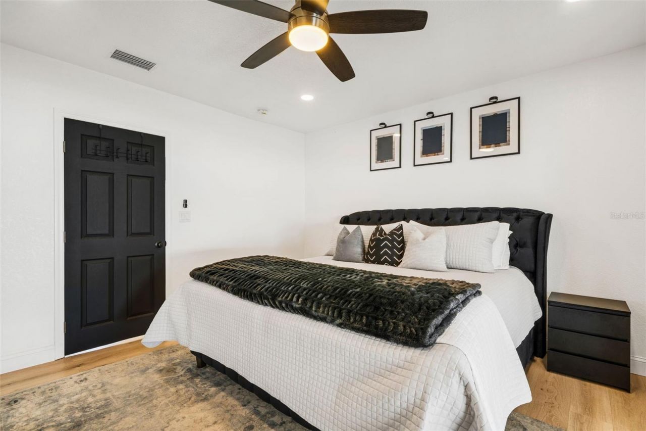 10016 Ridge Rd, Seminole, FL 33772 Photo