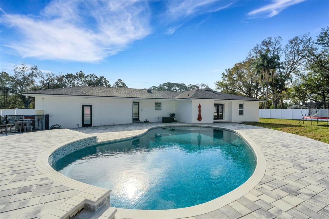 10016 Ridge Rd, Seminole, FL 33772 Photo