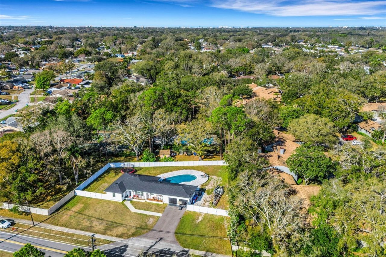 10016 Ridge Rd, Seminole, FL 33772 Photo