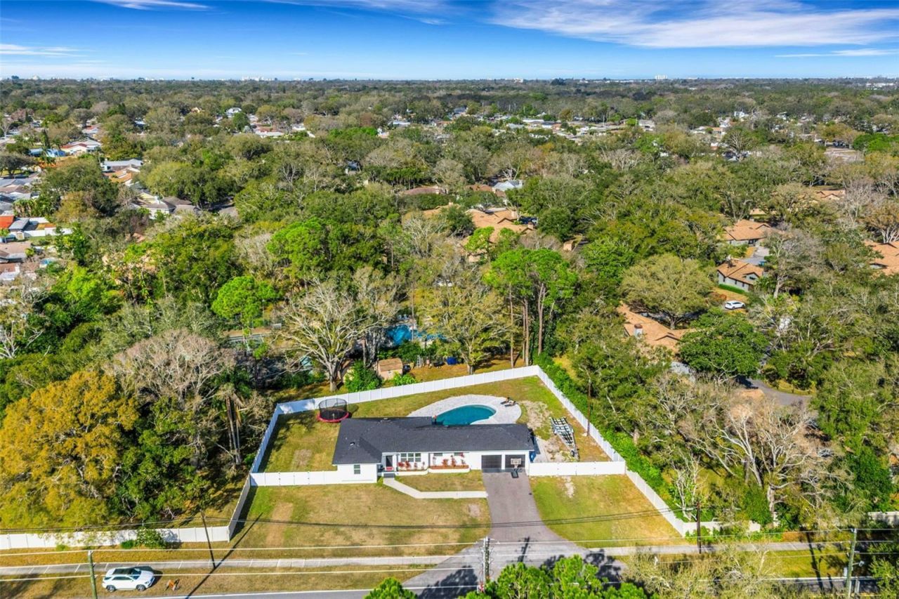 10016 Ridge Rd, Seminole, FL 33772 Photo