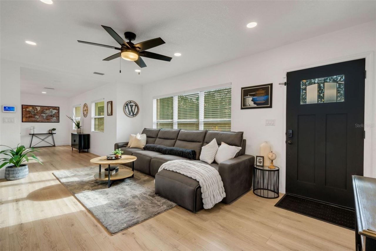 10016 Ridge Rd, Seminole, FL 33772 Photo