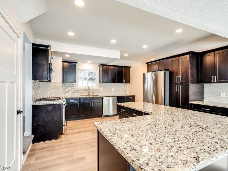 9408 Fairfield Drive, Twinsburg, OH 44087 Photo 13