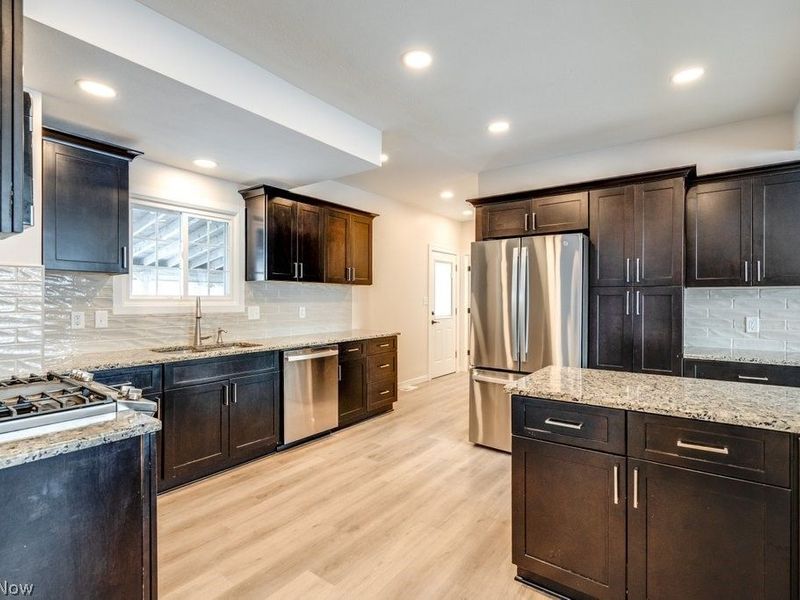 9408 Fairfield Drive, Twinsburg, OH 44087 Photo 16