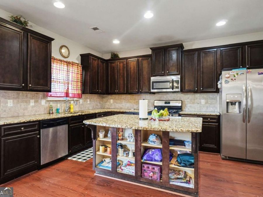 Property Image 8