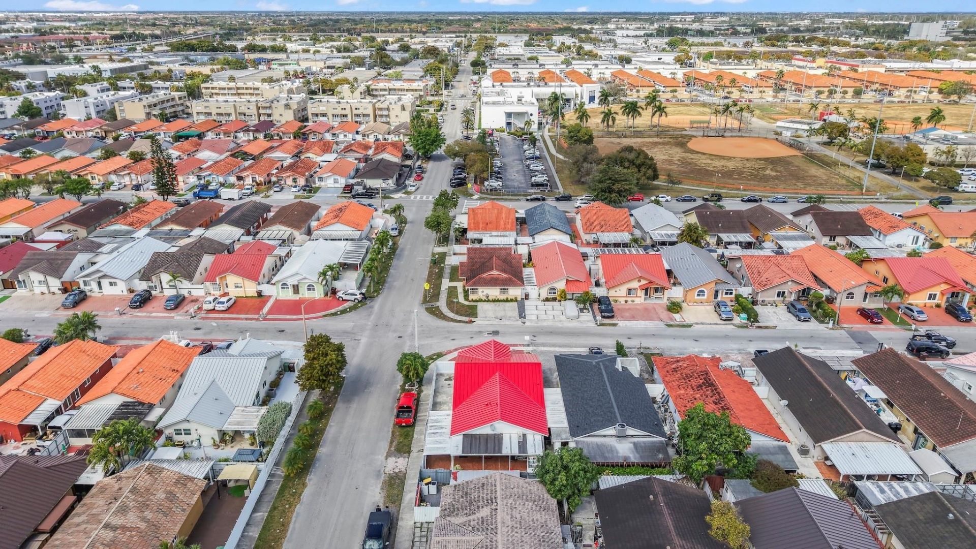 2597 W 73rd Place, Hialeah, FL 33016 Photo