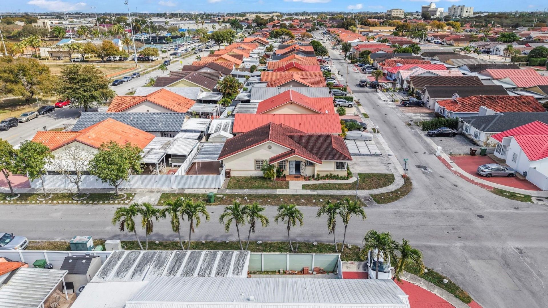 2597 W 73rd Place, Hialeah, FL 33016 Photo