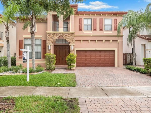 642 SE 37th PL , Homestead, FL 33033
