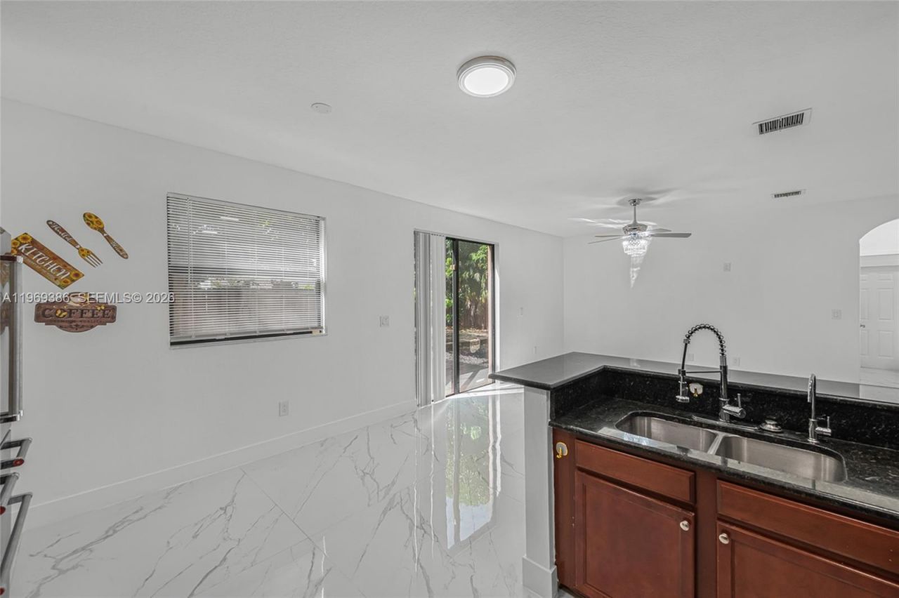 642 SE 37th Pl, Homestead, FL 33033 Photo