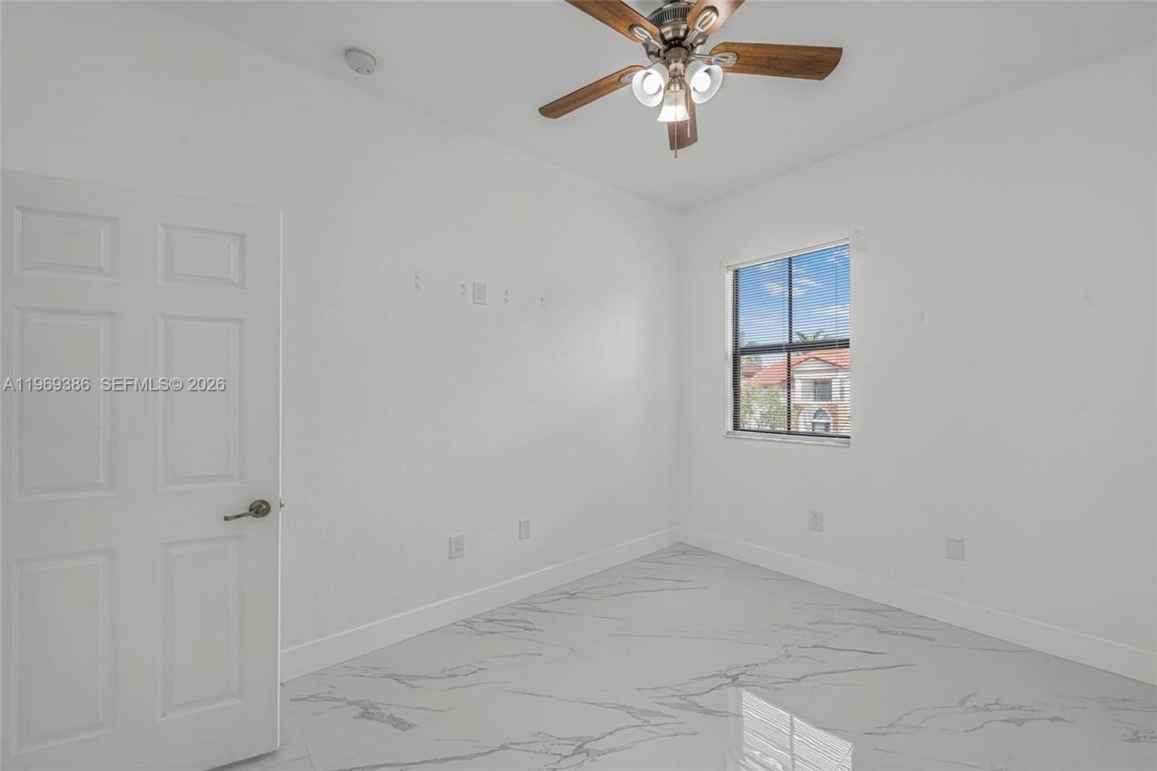 642 SE 37th Pl , Homestead, FL 33033 Photo