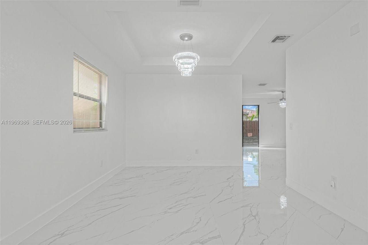 642 SE 37th Pl , Homestead, FL 33033 Photo