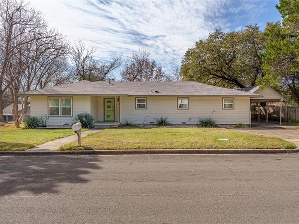 4600 Cedar Mountain Drive, Waco, TX 76708