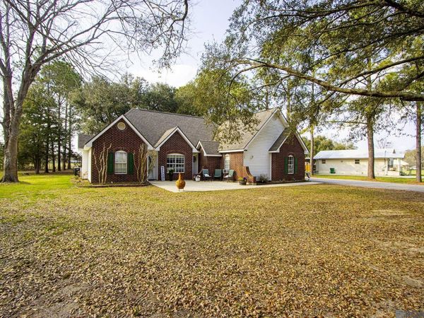 1288 Nina Hwy, Breaux Bridge, LA 70517