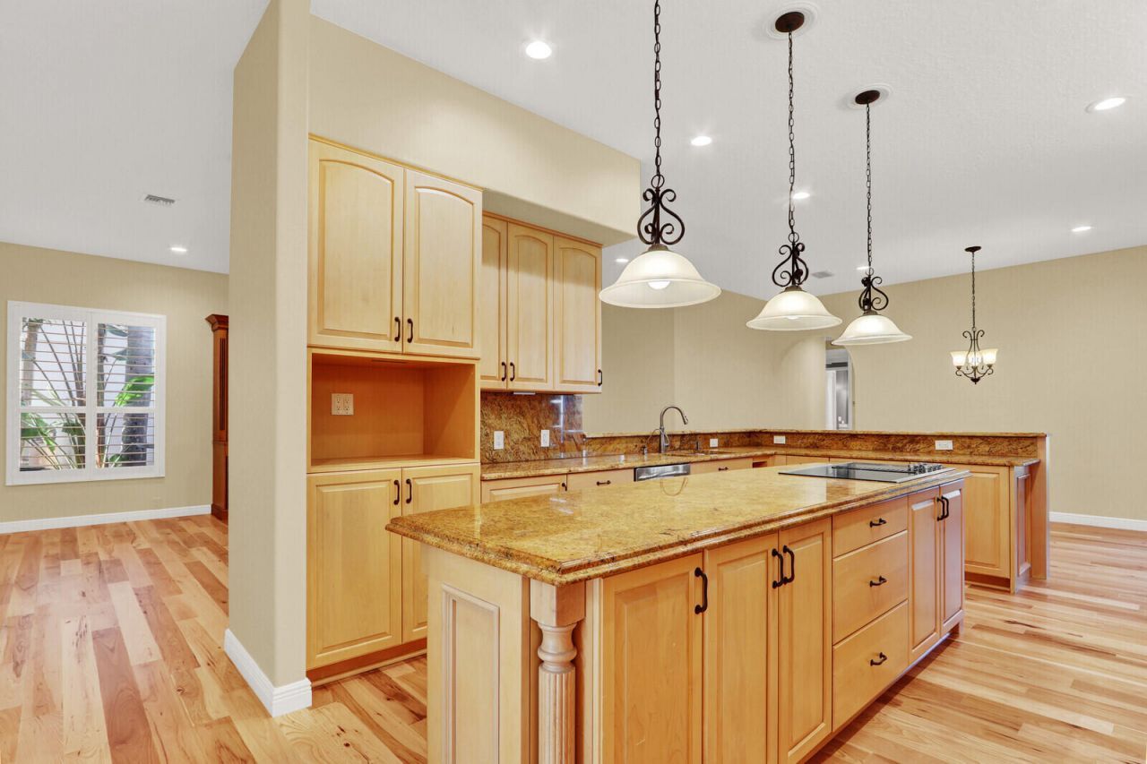 10 Martinique Cove, Palm Beach Gardens, FL 33418 Photo