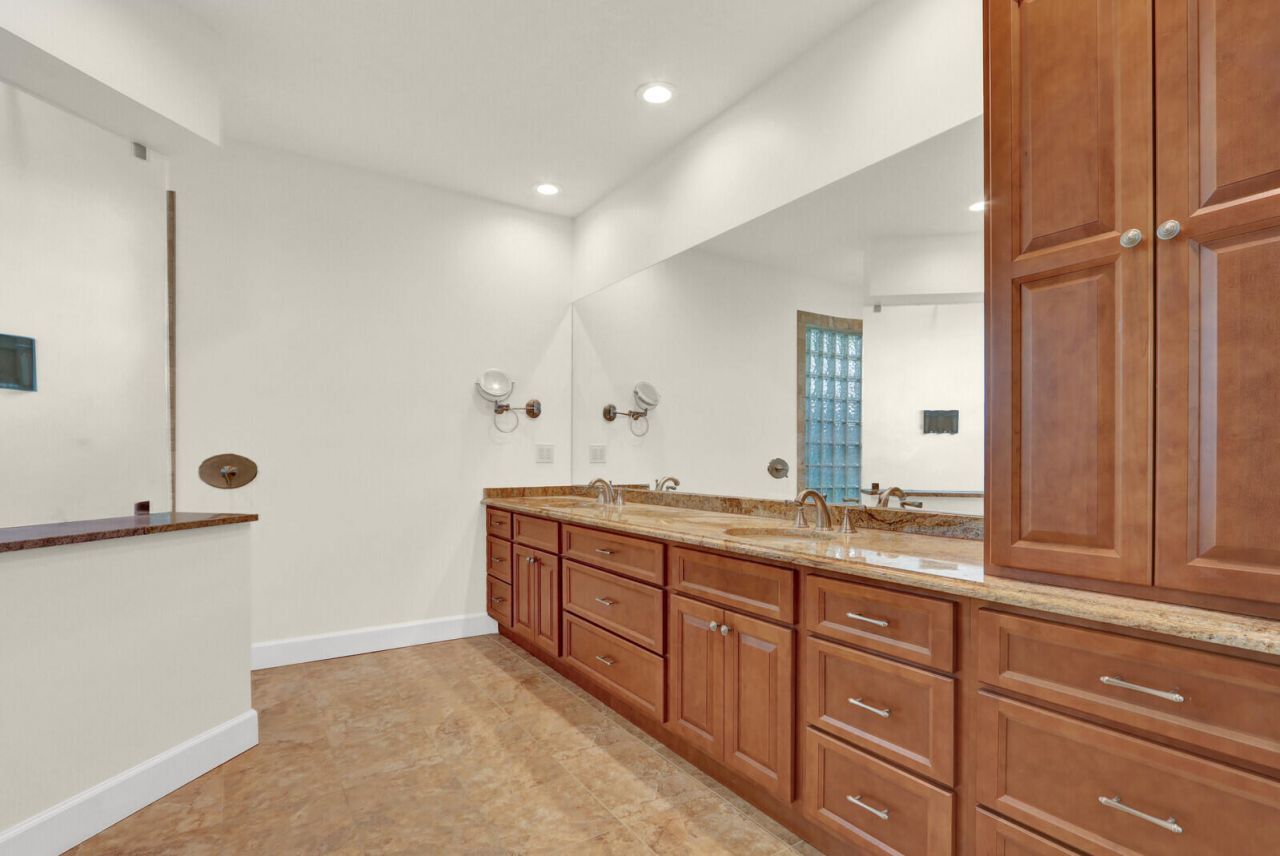 10 Martinique Cove, Palm Beach Gardens, FL 33418 Photo