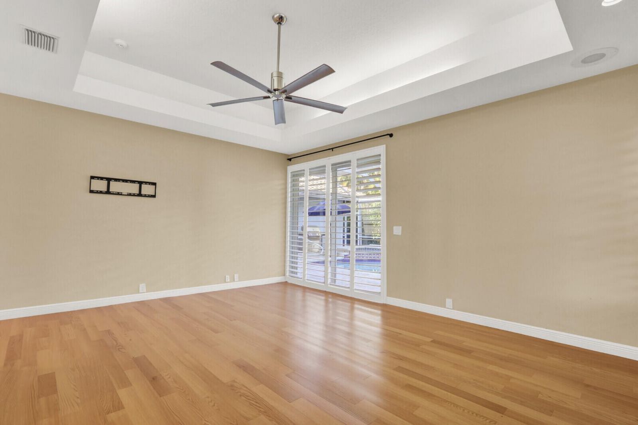 10 Martinique Cove, Palm Beach Gardens, FL 33418 Photo