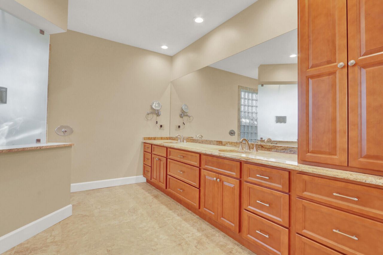 10 Martinique Cove, Palm Beach Gardens, FL 33418 Photo