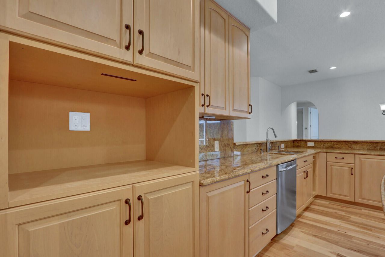 10 Martinique Cove, Palm Beach Gardens, FL 33418 Photo