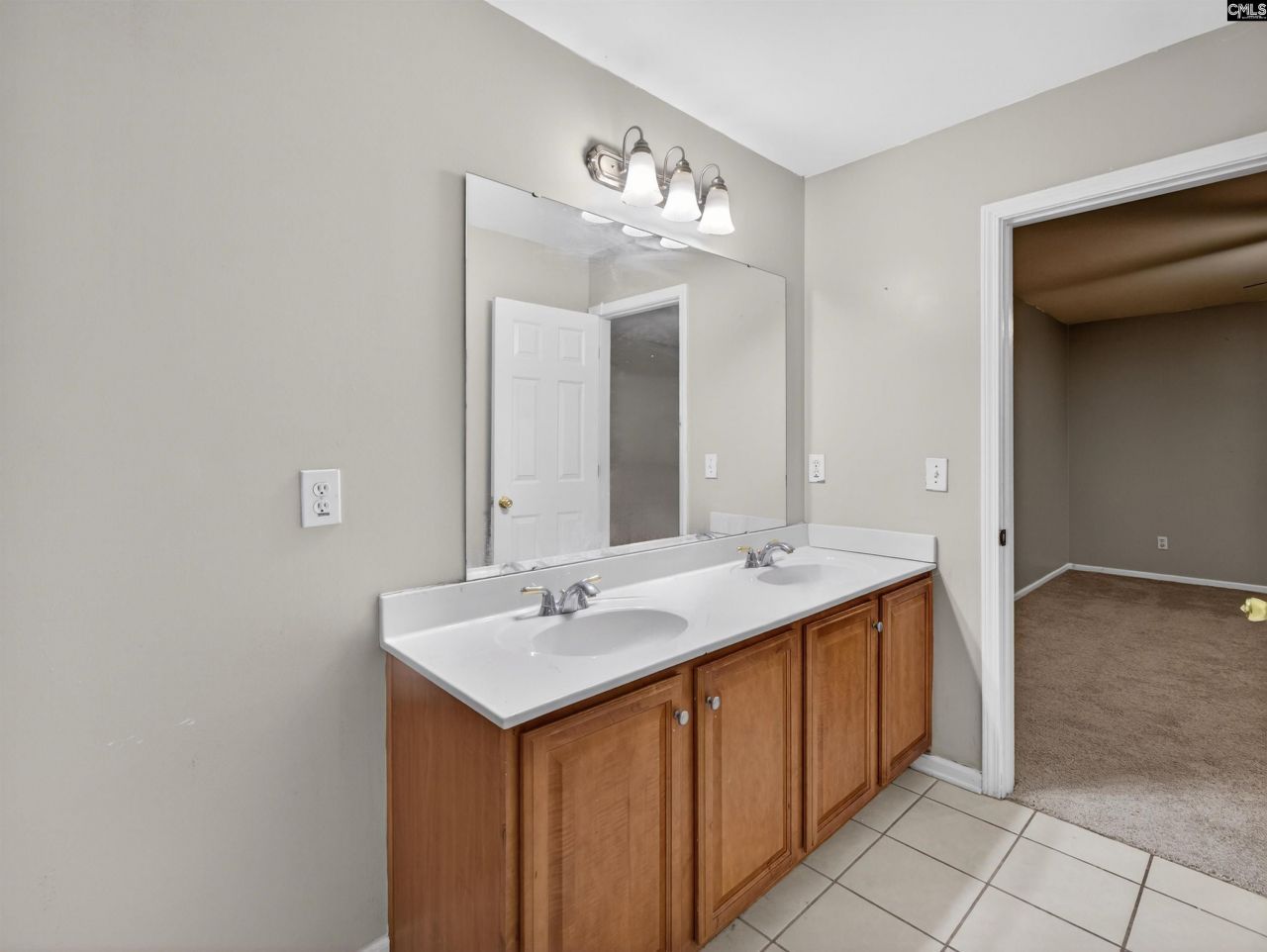 176 Granbury Lane Photo 36