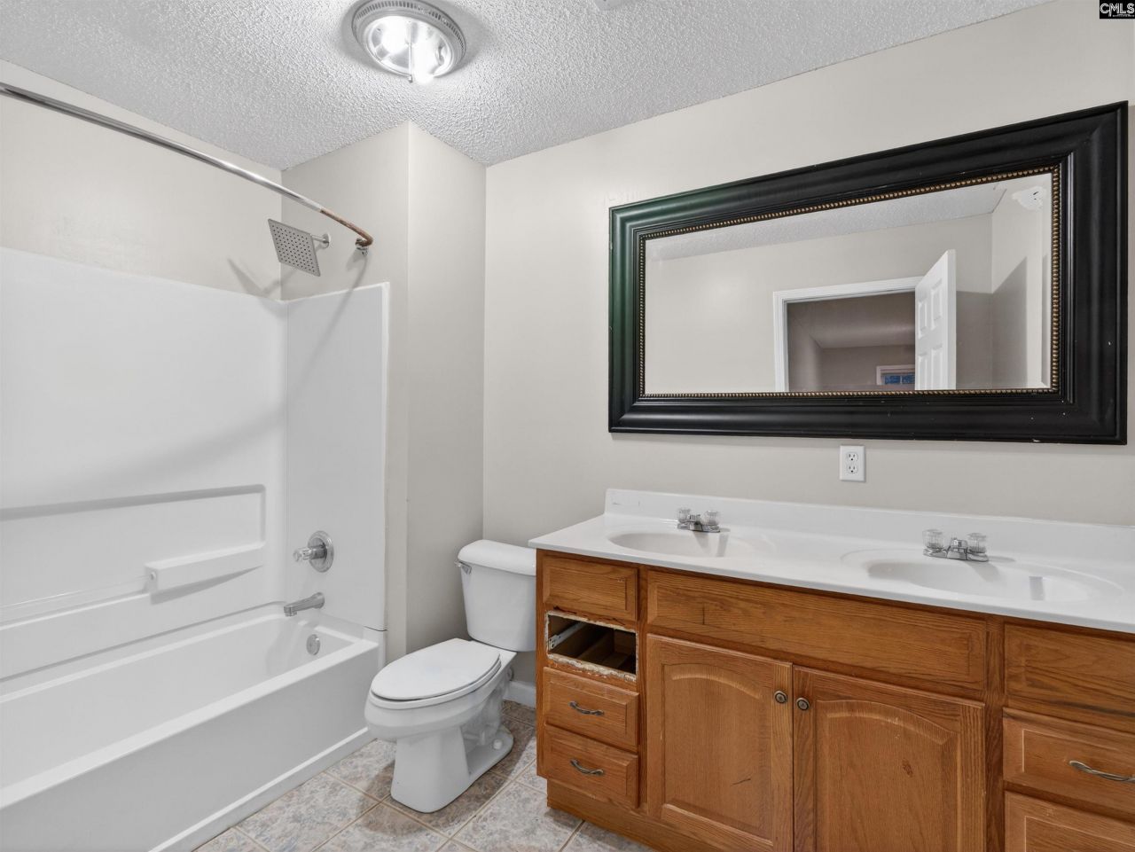 176 Granbury Lane Photo 60