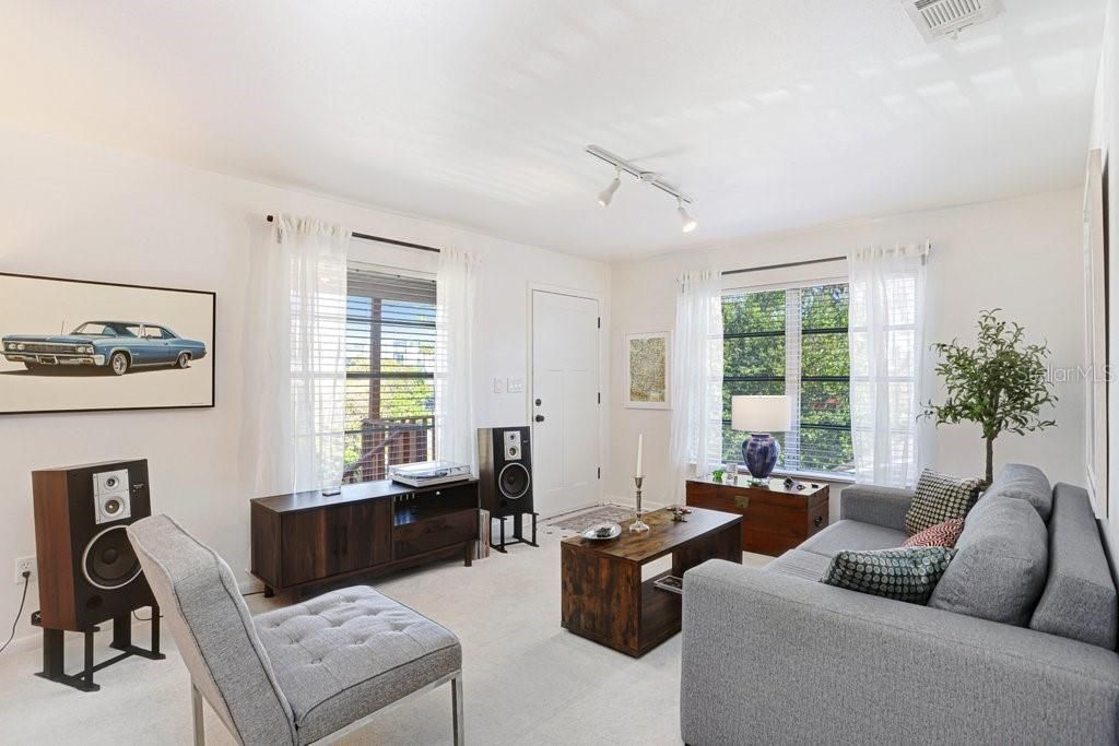 4921 E Regnas Avenue, Tampa, FL 33617 Photo