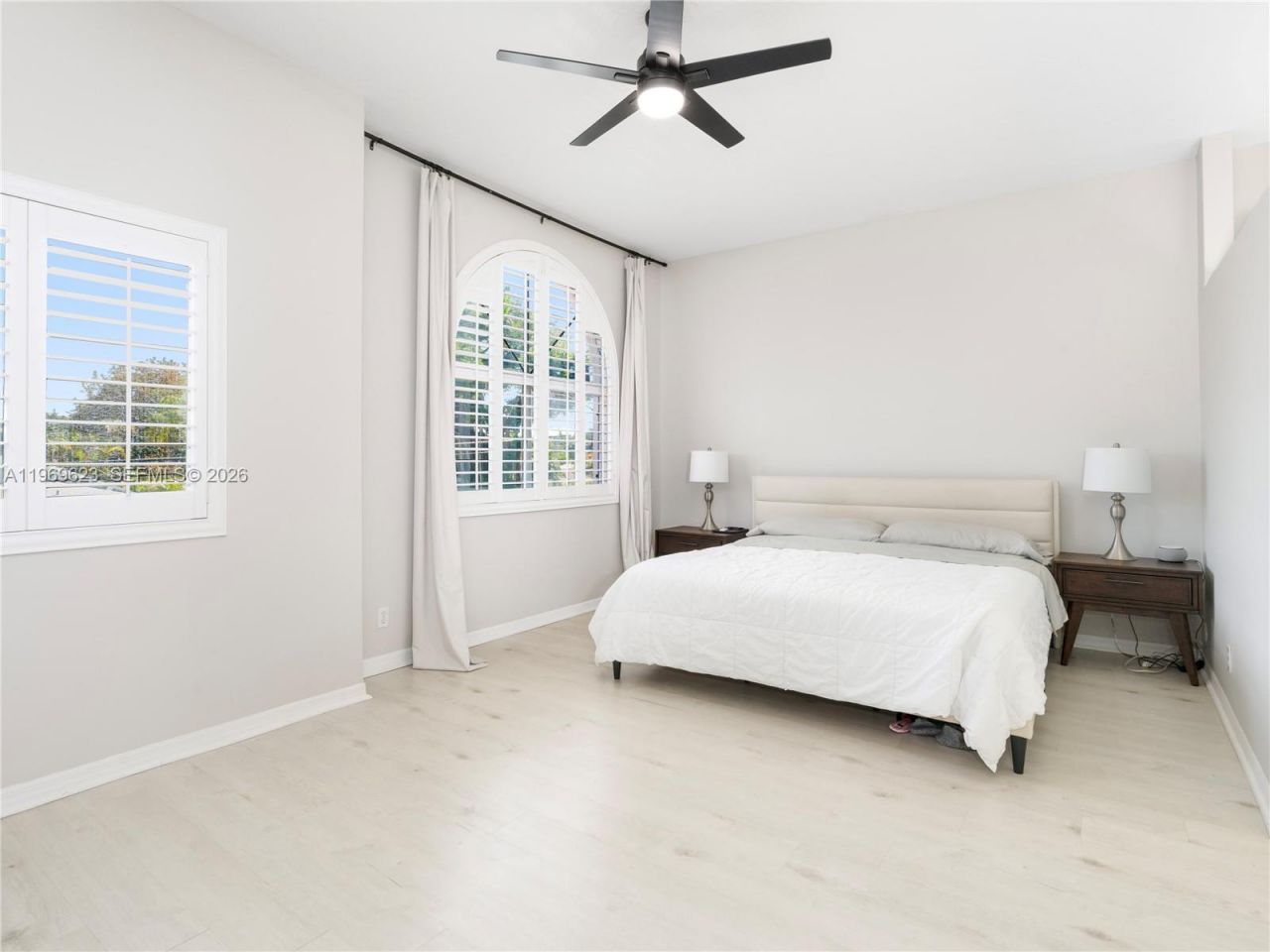 835 NE 17th Way, Fort Lauderdale, FL 33304 Photo