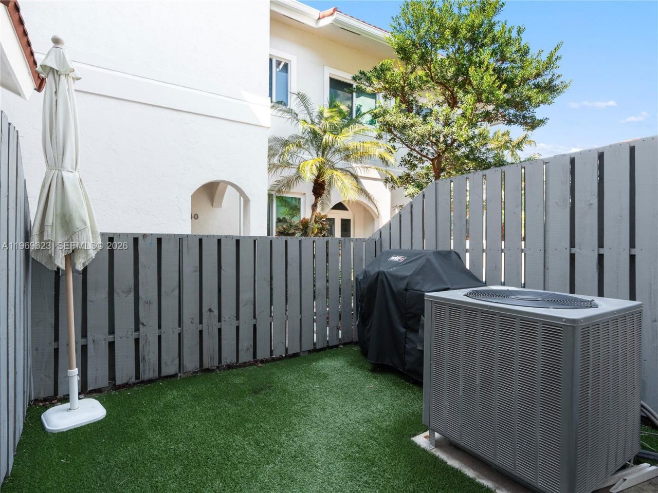 835 NE 17th Way, Fort Lauderdale, FL 33304 Photo