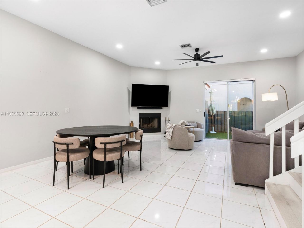 835 NE 17th Way, Fort Lauderdale, FL 33304 Photo