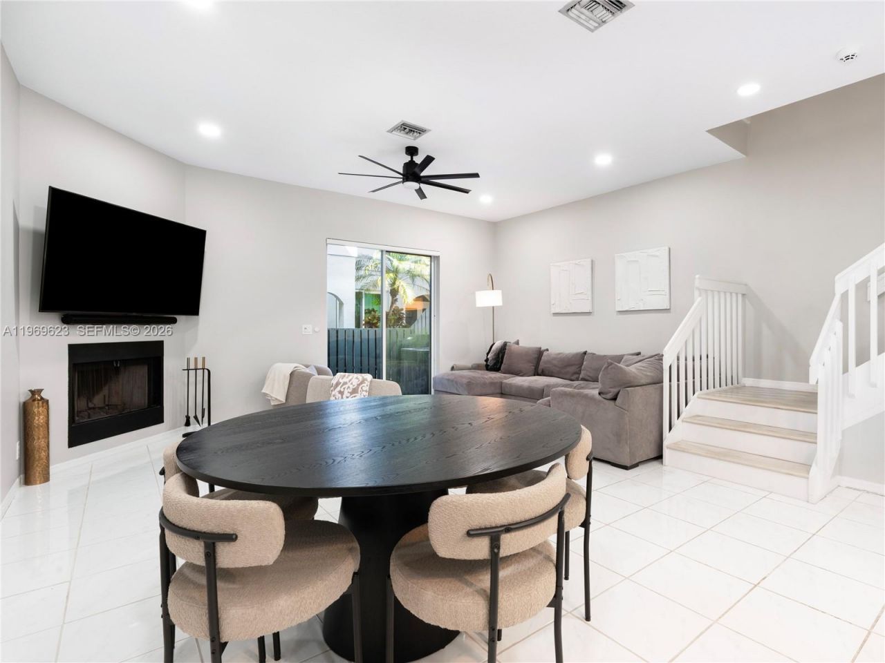 835 NE 17th Way, Fort Lauderdale, FL 33304 Photo